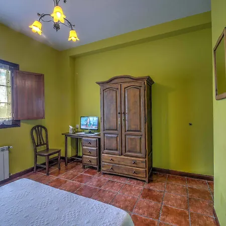 De Country house *